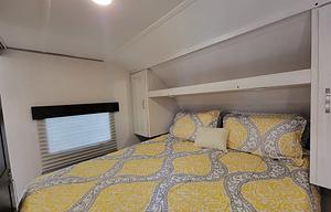 Full bunks★SLIDEOUT ★NEW★outdoor kitchen