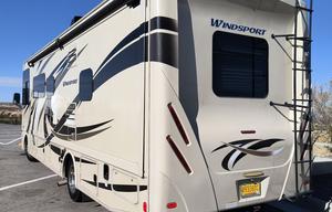 '17 Thor Windsport – Ultimate Dog's Pleasure Dome!