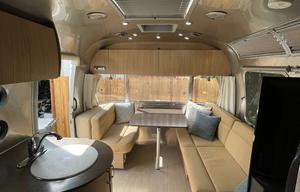 2019 Airstream RV Flying Cloud 25 Twin RV rental photo 5