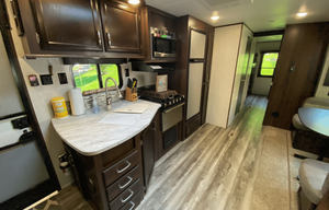 Smoky Mountain Family Bunkhouse-Sleeps 8-Delivery