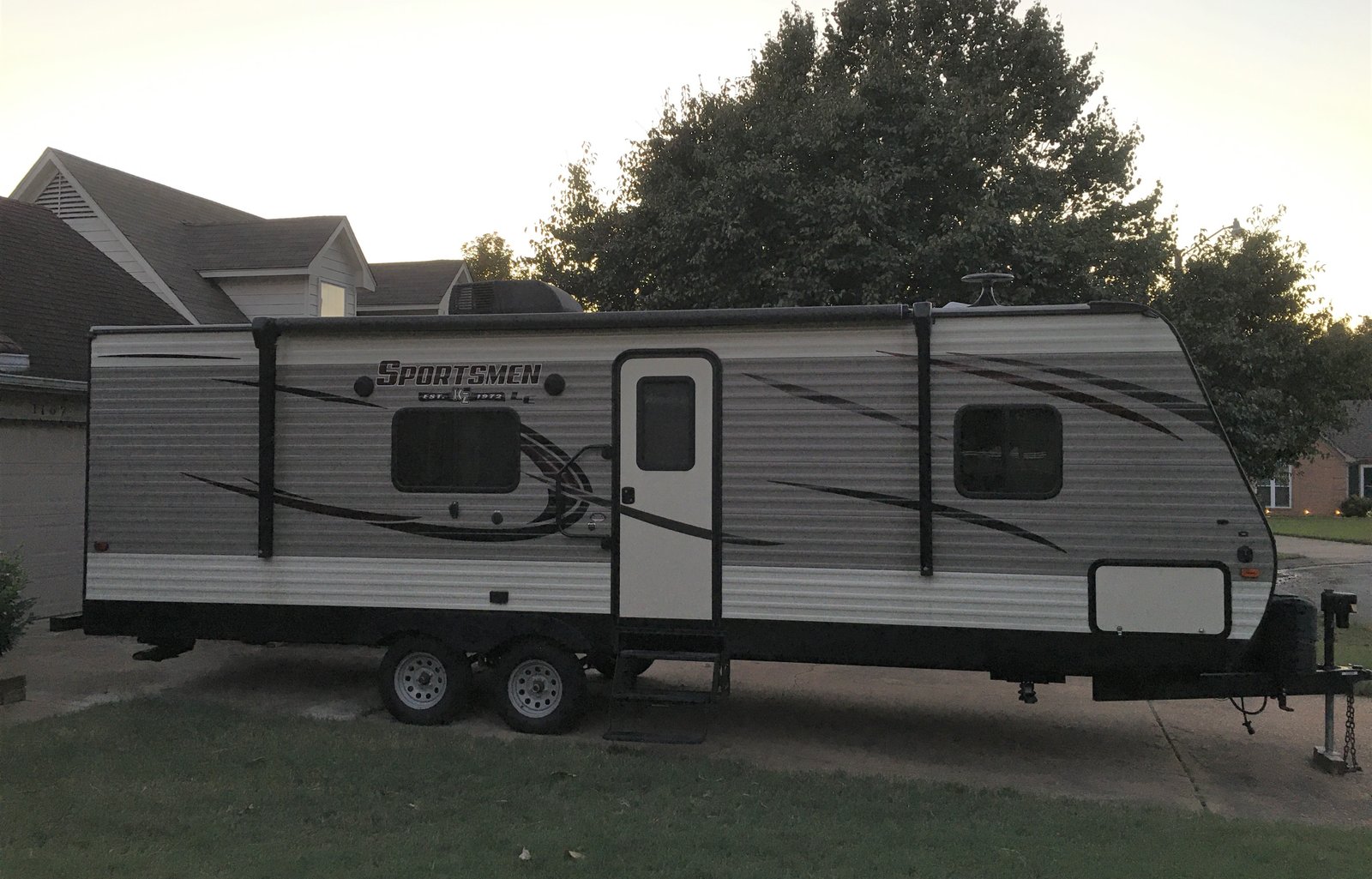 Eric and Geneda's Kid Approved Camper Rental