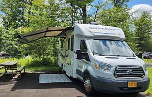 25 FT Class C - PET FRIENDLY Sleeps 3