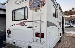 2010 Coachmen Freelander | Clean & Roomy Family RV