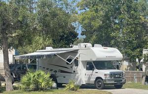 Adventure-Ready 2019 Winnebago Outlook 25J –