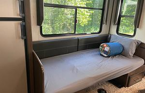 2021 Dutchmen Atlas "BUNK House" Fifth Wheel