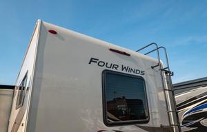 2020 Thor Motor Coach Four Winds 30D Bunk Beds (137)