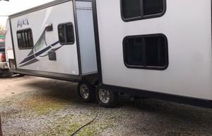 2018 Coachmen RV Apex Ultra-Lite 300LE