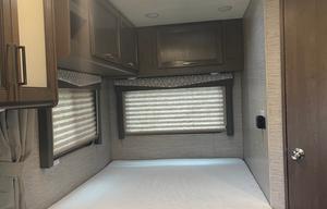 2021 Thor Motor Coach - Freedom Elite