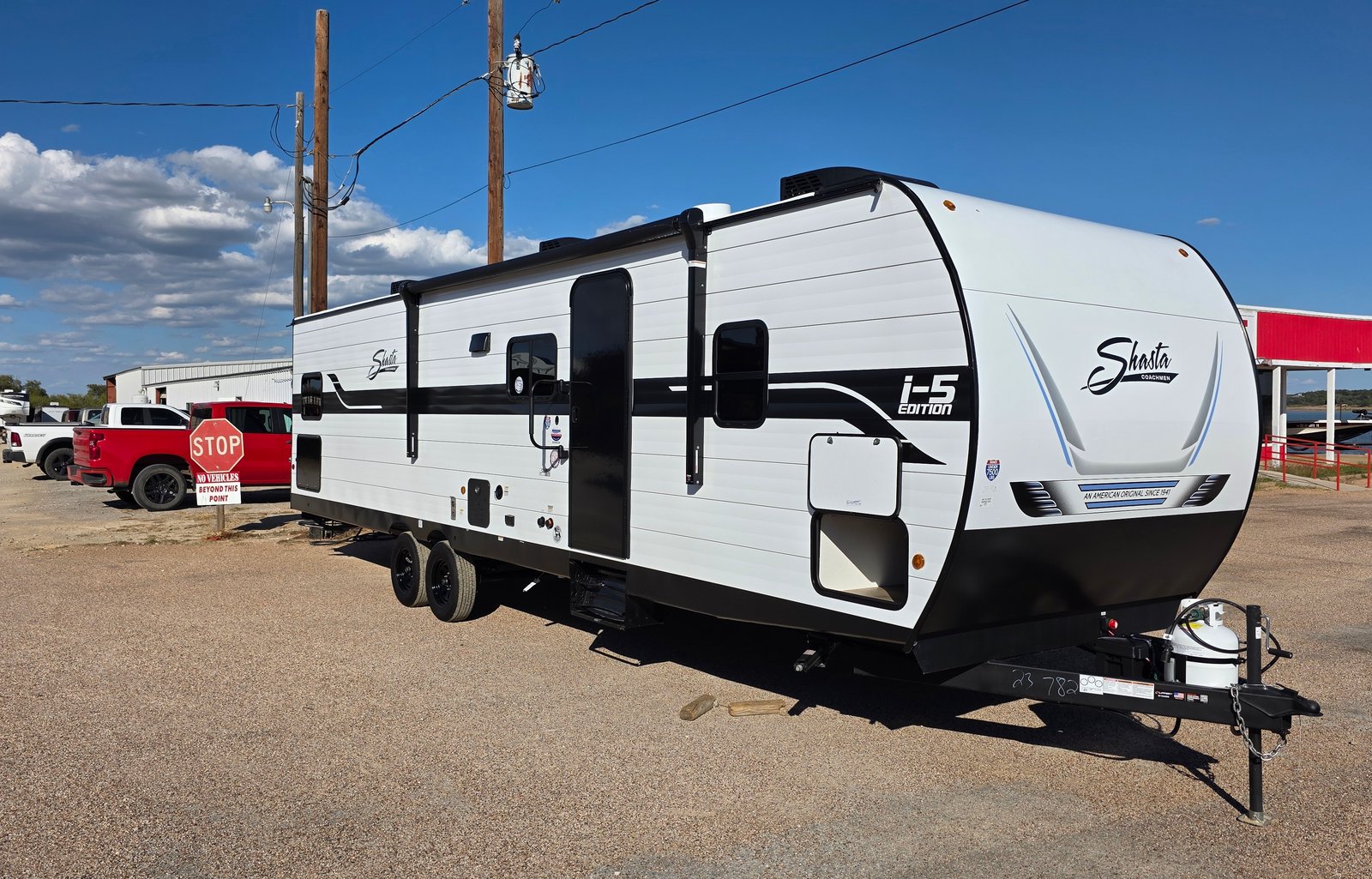 Spacious Shasta I-5–Sleeps 10 | Triple A/C & Bunks