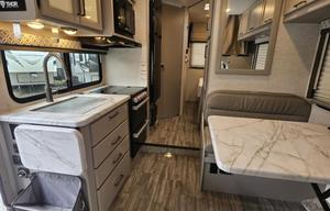 2024 Thor Motor Coach Coleman 22cm "Like New"