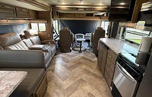 21 Georgetown 35B Bunkhouse
