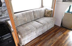 2002 Winnebago Minnie