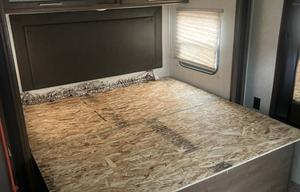 2018 Keystone RV Cougar Half-Ton Series 32RLI