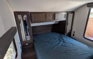 2021 Forest River 28DT – Sleeps 9!