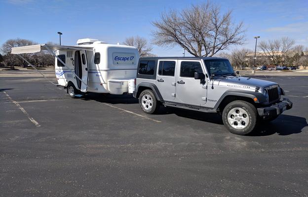 The 17 Foot Escape (2014 Escape 17B)   BONUS: [Free Inverter Generator rental with 4+ night booking)