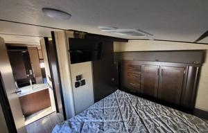 2018 Forest River RV Cherokee Arctic Wolf 315TBH8