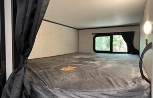 Family/Pet friendly! Sleeps 8! Generator included!