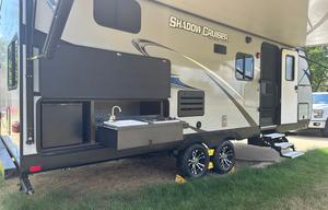 2020 Cruiser Shadow Cruiser 240BHS
