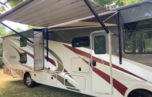 Sir Sleeps-A-Lot 2019 Coachmen Mirada 35BH Bunks