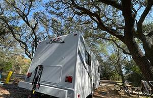 Easy to Drive 2017 Thor Motor Coach Majestic 28A
