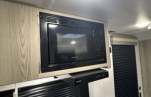2024 Wildwood FSX 167RBK RV rental photo 21