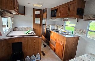 1999 Fleetwood RV Terry 24J RV rental photo 2