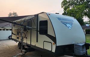 2017 Winnebago Minnie 2455 BHS