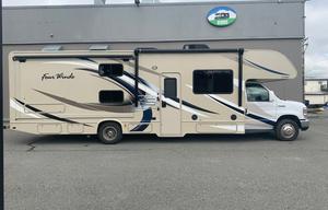JESSIE - 2018 Thor Motor Coach Four Winds 30D