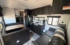 Clean, cozy, and roadtrip ready!