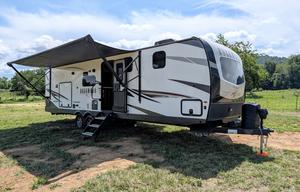 Rockwood Ultra Lite | Modern, Spacious and Cozy