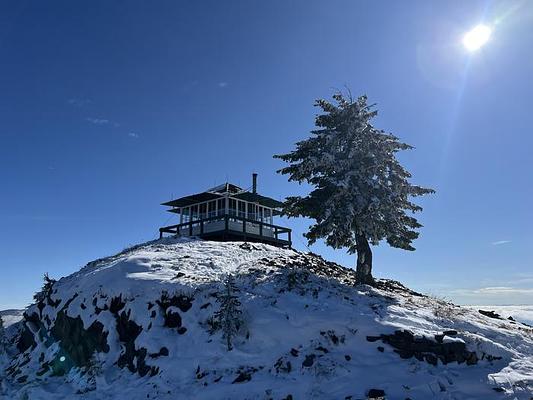 001, Loop: AREA COUGAR PEAK LOOKOUT