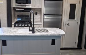 *NEW* 2022 3 slide Jayco 33RBTS 2 bedroom