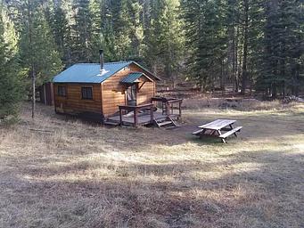 Douglas Creek Cabin