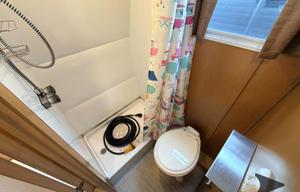 2021 Retro Holiday House Camper