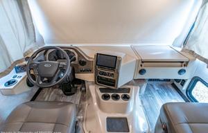 2022 Thor Motor Coach Hurricane 31C
