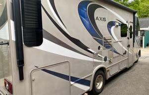 2016 Thor Motor Coach Axis 25.1