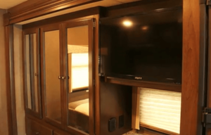 Enjoy Outdoors w/Family & Friends in Luxury!