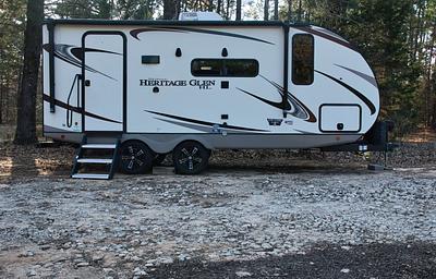 East Texas Getaway / E Z Tow Perfect for 2 or 3