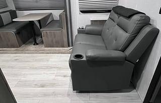 Fully equipped and super cozy camper