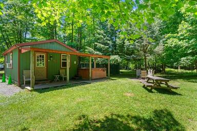 Forest Ridge Cabins and Campgrounds