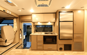 ✨ Taffy Vegas ✨ Sleek Coach – Slide-out, Sleeps 5
