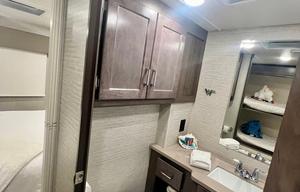 2025 Winnebago 31H Bunkhouse