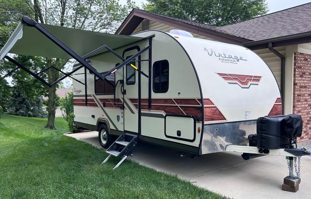 Camp in vintage luxury