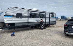 2022 Salem 32BHDS RV rental photo 2