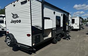 2024 Jayco Jay Flight SLX 260BH RV rental photo 1