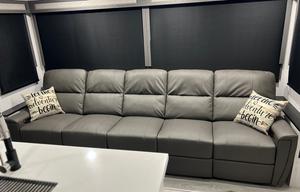 Luxurious Brand New 2025 East to West Ahara 390DS