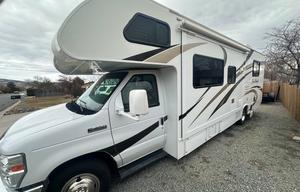 2015 Thor Motor Coach Four Winds 28Z