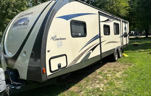 Bunkhouse! 2014 Coachmen Freedom Express 32'