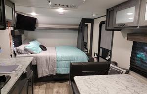 ★FULL size BUNKS★Sleeps 6★Exit 407
