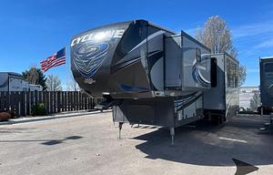 The Adventure Den – Spacious Toy Hauler